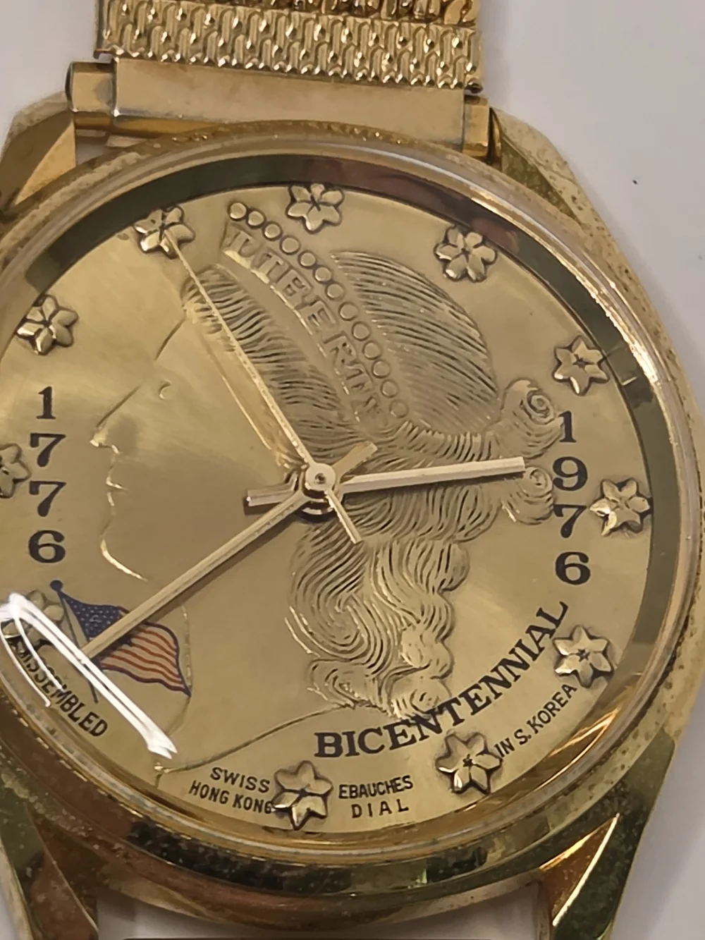 Gold Bicentennial Men’s Dress Watch with Gold Mesh Bracelet
